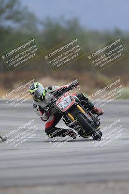 media/Sep-21-2025-Race Pace (Sun) [[98bf33ef95]]/Non Verified/4-Turn 3 (910am)/